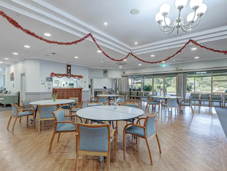 Fifth view of Homely house listing, 135 Elmglade Close, West Albury NSW 2640