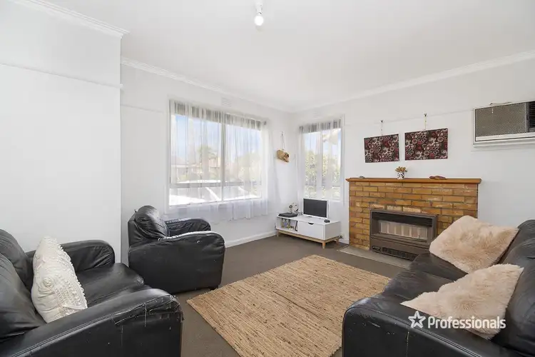 Second view of Homely house listing, 68 Kenna Avenue, Hamilton VIC 3300