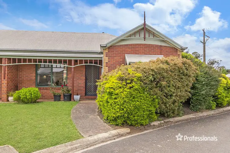 2 Lakeside Court, Hamilton VIC 3300