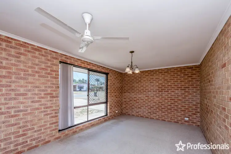 Fifth view of Homely house listing, 2 King Street, Wonthella WA 6530