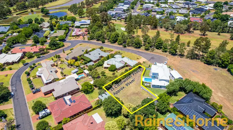 15 Clearwater Place, Dubbo NSW 2830