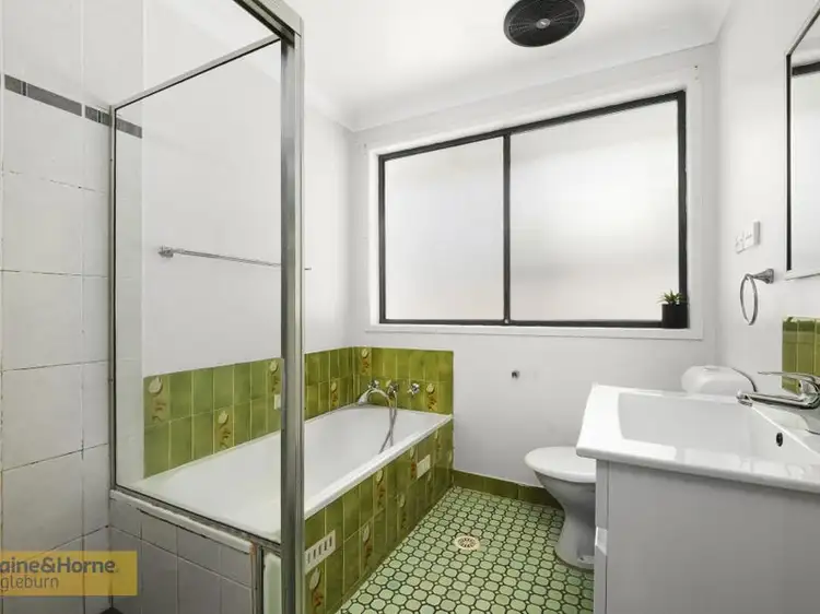 Fifth view of Homely villa listing, 9/226-228 Harrow Road, Glenfield NSW 2167