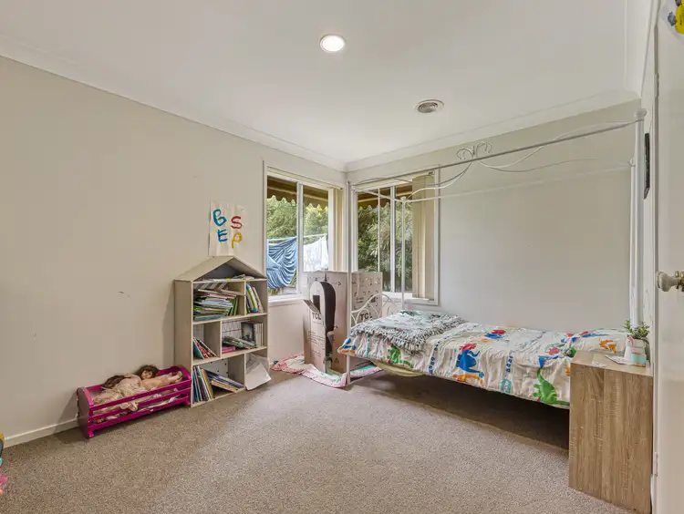 Seventh view of Homely house listing, 2 Highgrove Place, West Albury NSW 2640