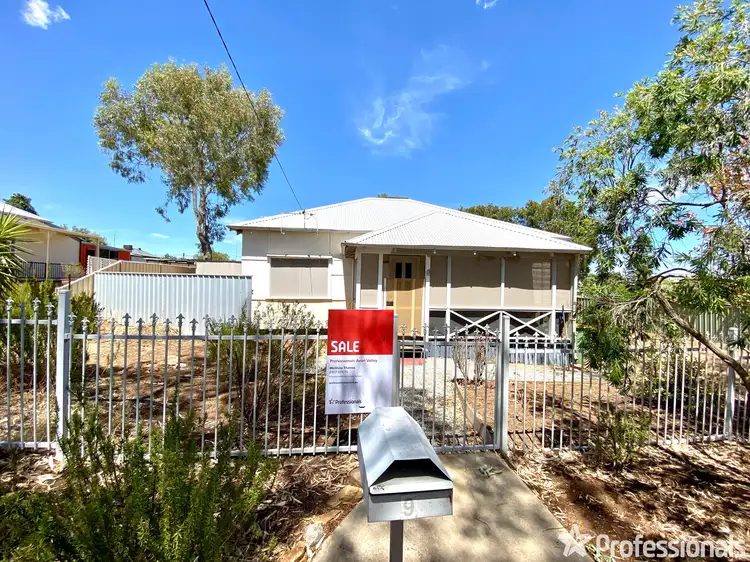 9 Sholl Street, Northam WA 6401