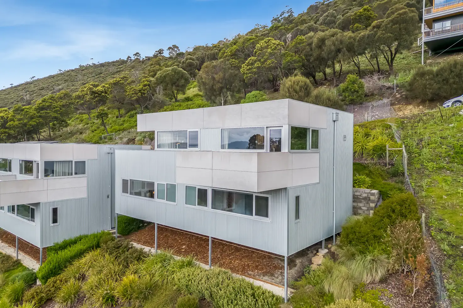 Main view of Homely unit listing, 2/2 Montrivale Rise, Dynnyrne TAS 7005