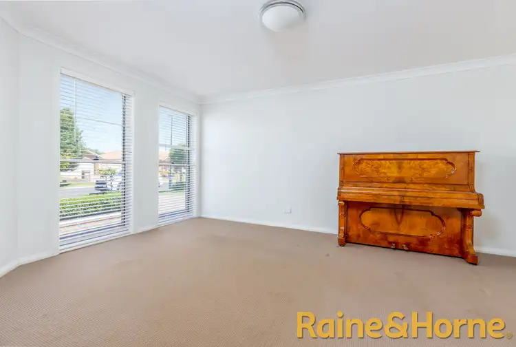 Fifth view of Homely house listing, 5 Durum Circuit, Dubbo NSW 2830