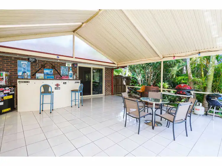 17 Teak Street
