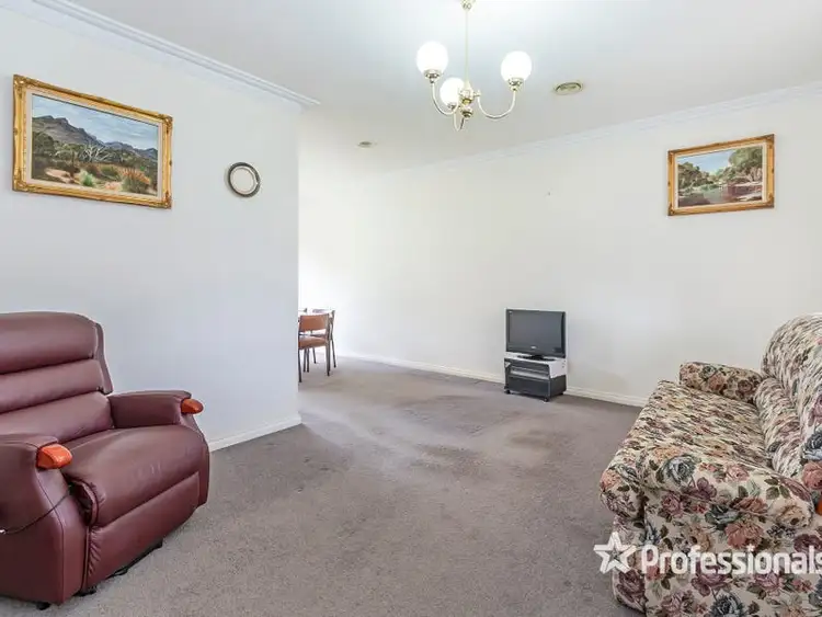 Second view of Homely unit listing, 4 Lakeside Court, Hamilton VIC 3300