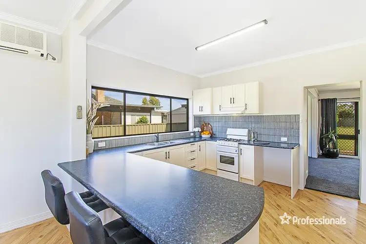 Fifth view of Homely house listing, 7 Clifford Street, Hamilton VIC 3300