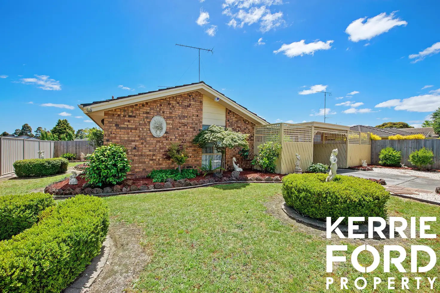 Main view of Homely townhouse listing, 1/32 Phillip Street, Traralgon VIC 3844
