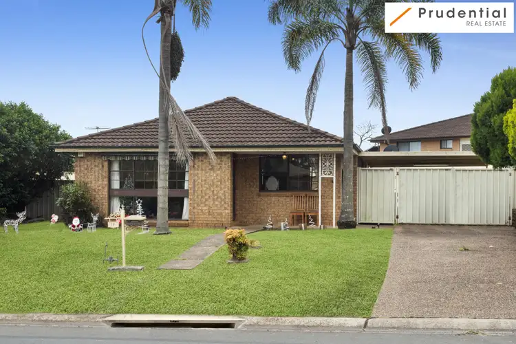 19 Hamlet Crescent, Rosemeadow NSW 2560