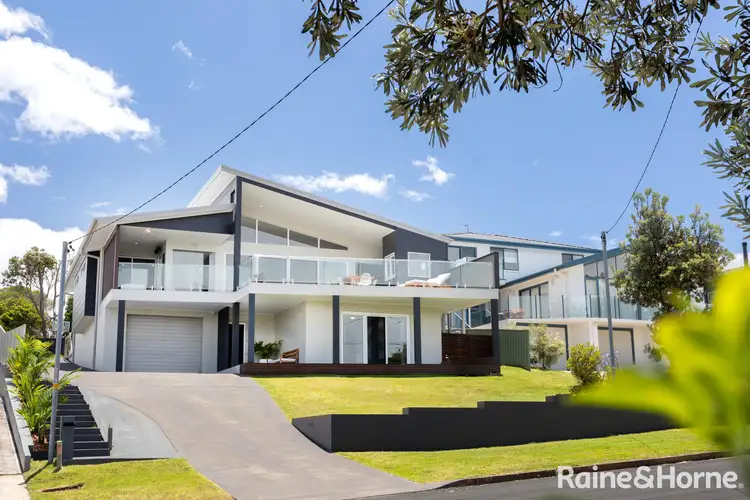 157 Mitchell Parade, Mollymook Beach NSW 2539