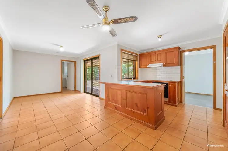Second view of Homely house listing, 2 Alabama Close, Hoppers Crossing VIC 3029