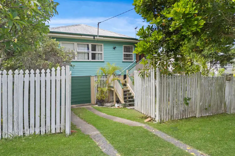 16 Lydia Street, Kalinga QLD 4030