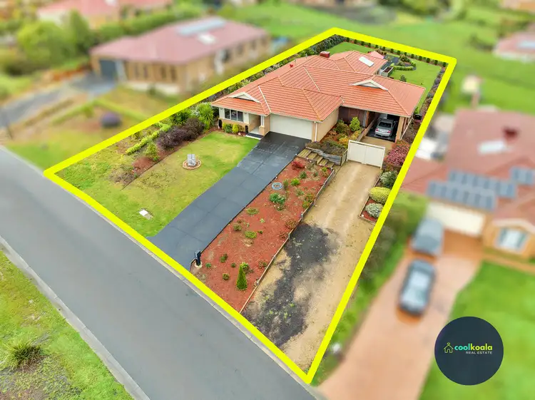 105 Valley Drive, Hidden Valley VIC 3756