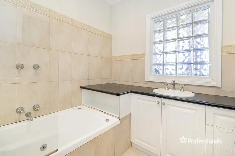 Fifth view of Homely house listing, 108 Ballarat Road, Hamilton VIC 3300