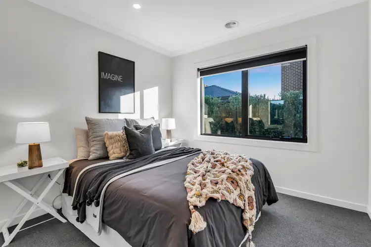 Fourth view of Homely house listing, 37 Flanagan Crescent, Cranbourne South VIC 3977