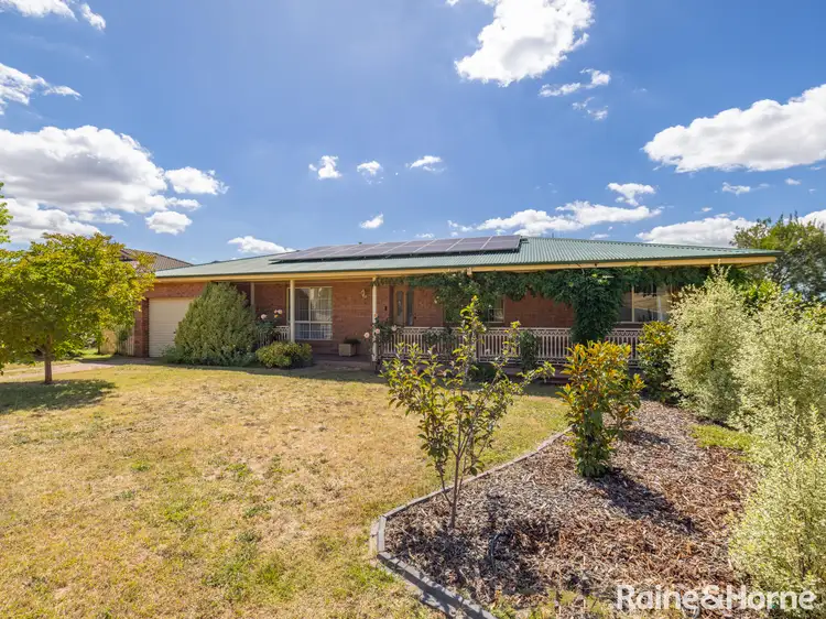 1 Beavis Place, Llanarth NSW 2795