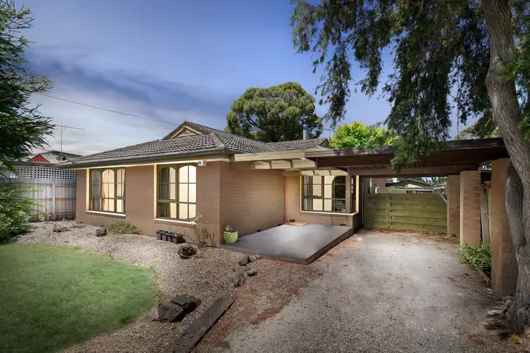 37 Lawson Street, Sunbury VIC 3429