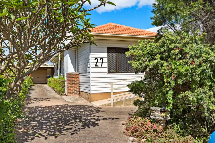 27 Kiarama Avenue, Kiama Downs NSW 2533