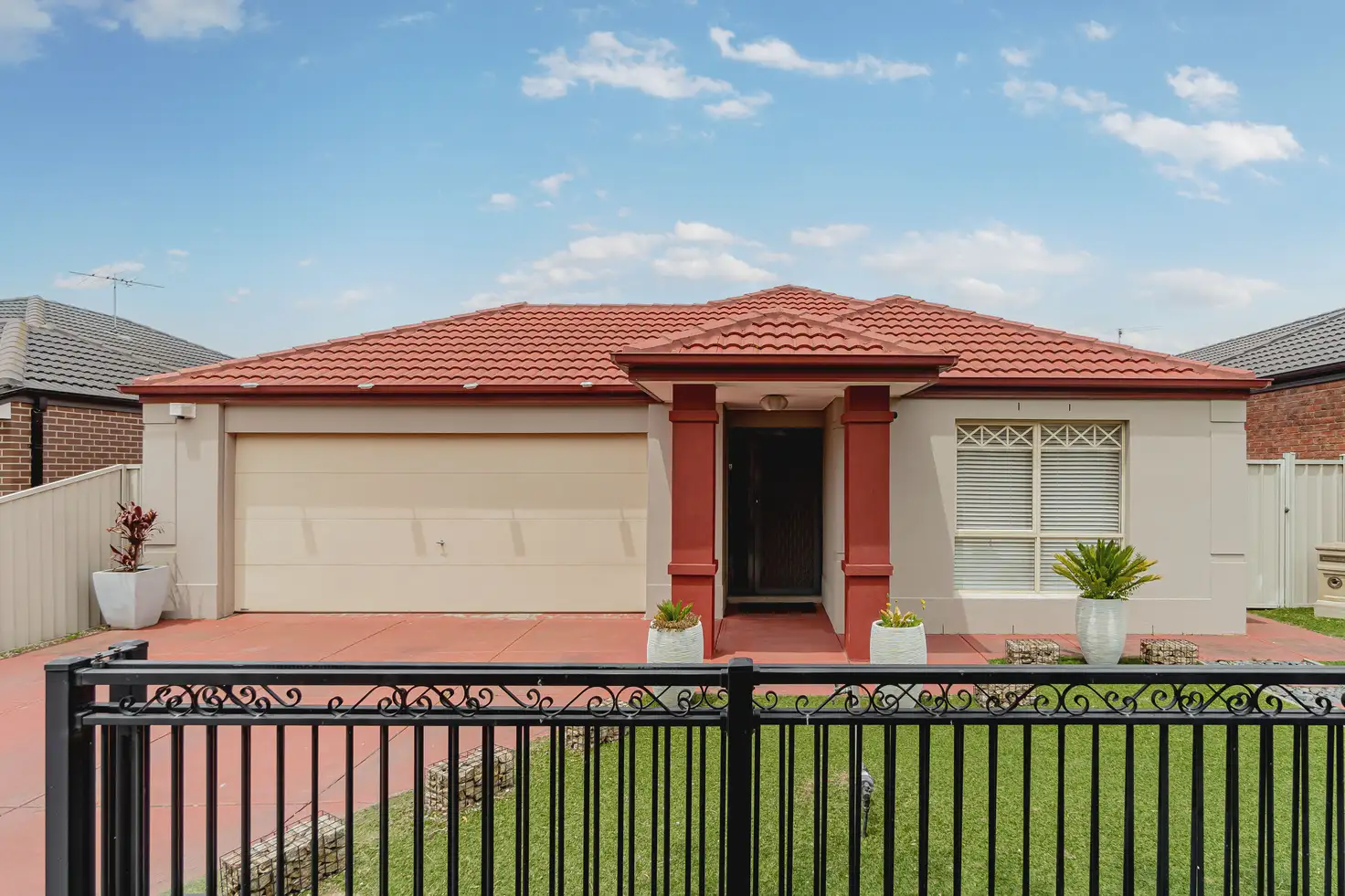 Main view of Homely house listing, 40 Long Island Circuit, Craigieburn VIC 3064