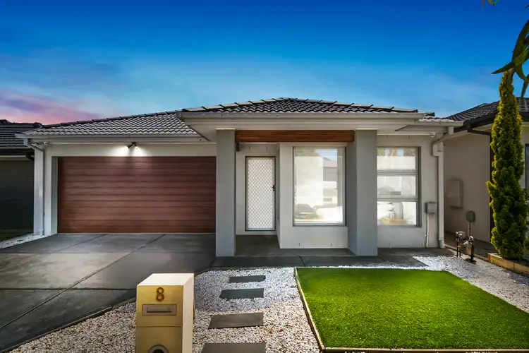 8 Paddock Street, Diggers Rest VIC 3427