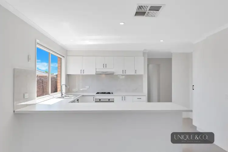 Seventh view of Homely house listing, 8 Swinburne Court, Truganina VIC 3029