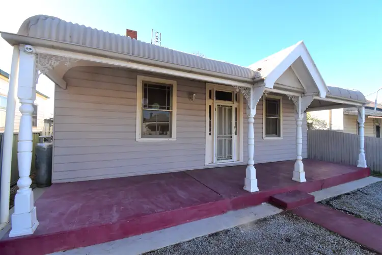 64 Simpson Street, Wellington NSW 2820