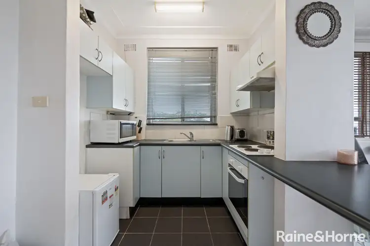 8/101 Henry Parry Drive