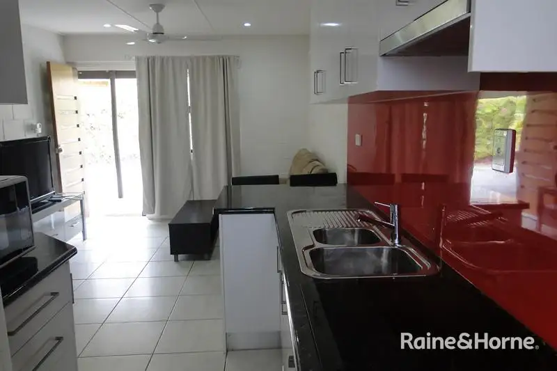 Main view of Homely unit listing, 6/10 VIEW STREET, West Gladstone QLD 4680