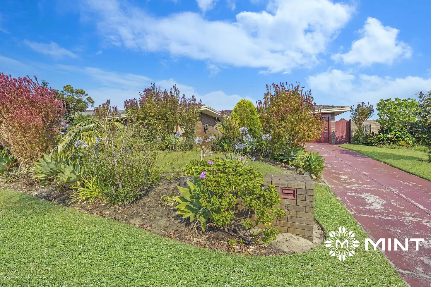 Main view of Homely house listing, 5 Lakeview Place, Bibra Lake WA 6163