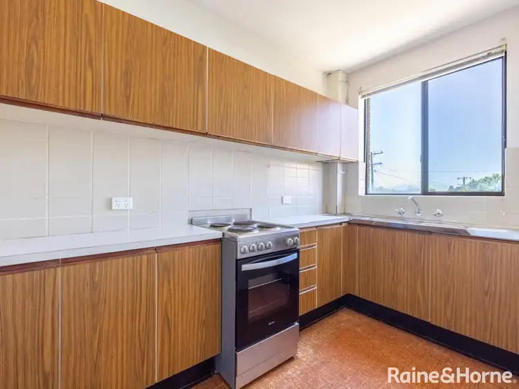 Third view of Homely house listing, 1/214 Keppel Street, Bathurst NSW 2795