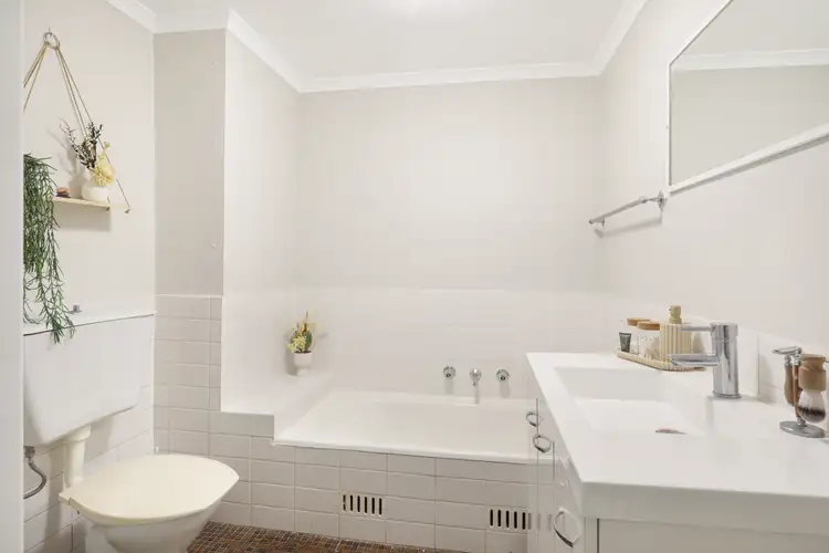 Fourth view of Homely unit listing, 5/30-32 Pleasant Avenue, North Wollongong NSW 2500