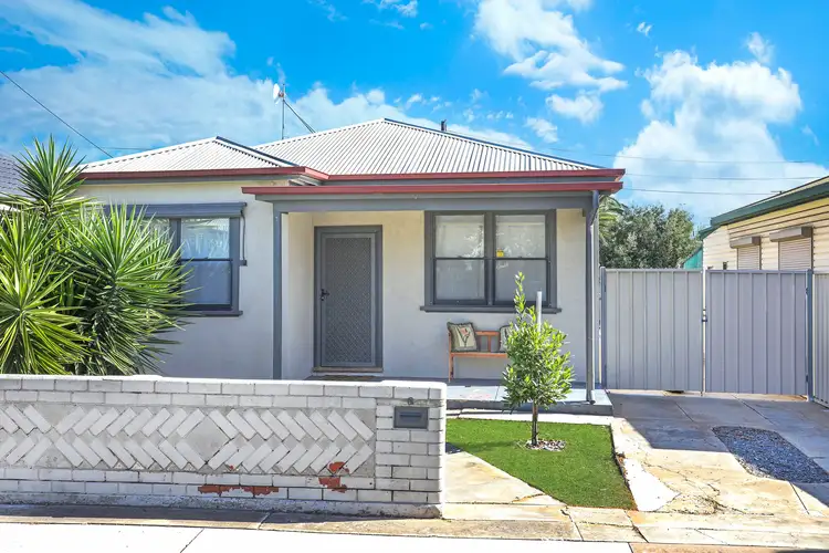 8 Mellor Road, Glanville SA 5015