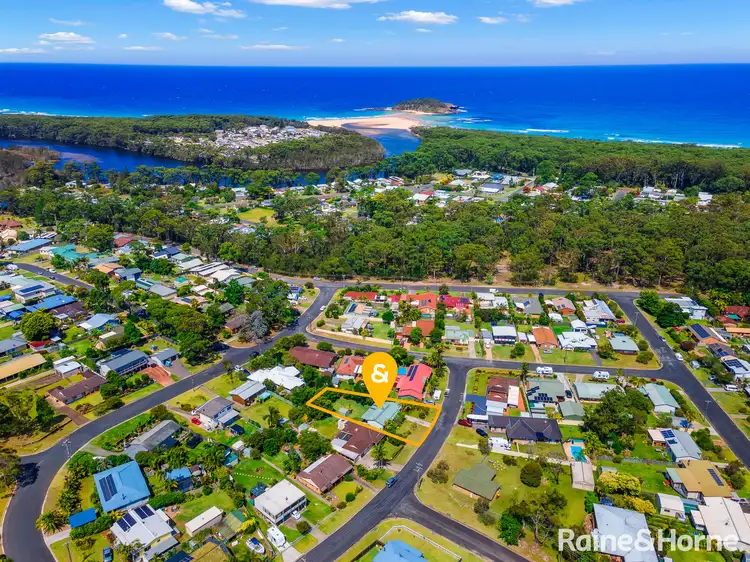 11 Saturn Avenue, Lake Tabourie NSW 2539
