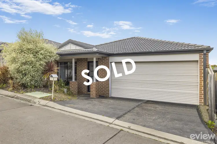 11/11 Hawk Avenue, Pakenham VIC 3810