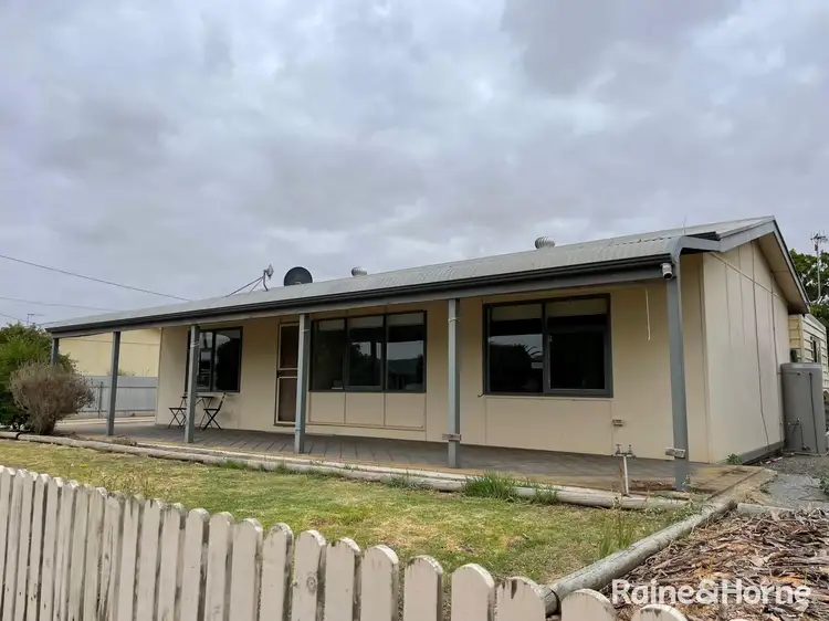 11 Fuss Street, Cummins SA 5631