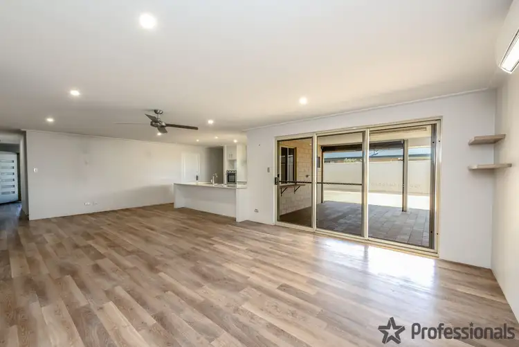 Fourth view of Homely house listing, 31 Spindrift Vista, Glenfield WA 6532