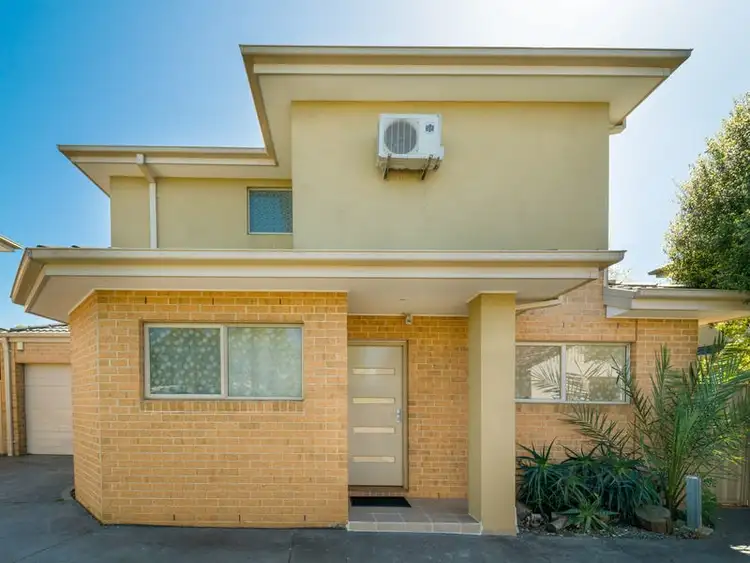 Second view of Homely townhouse listing, 2/3 Evans Court, Broadmeadows VIC 3047