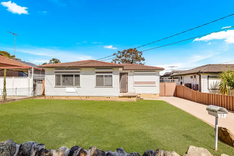 31 Wattle Avenue, North St Marys NSW 2760