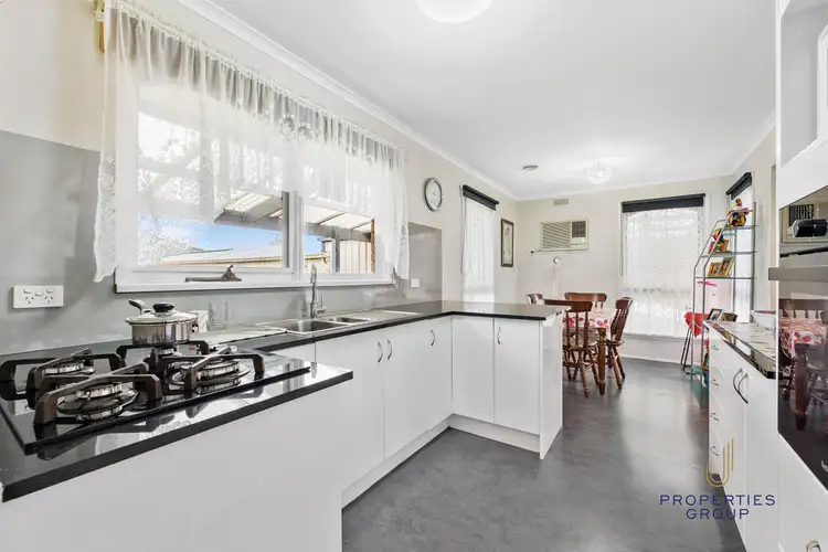 518 Gillies Street, Wendouree VIC 3355