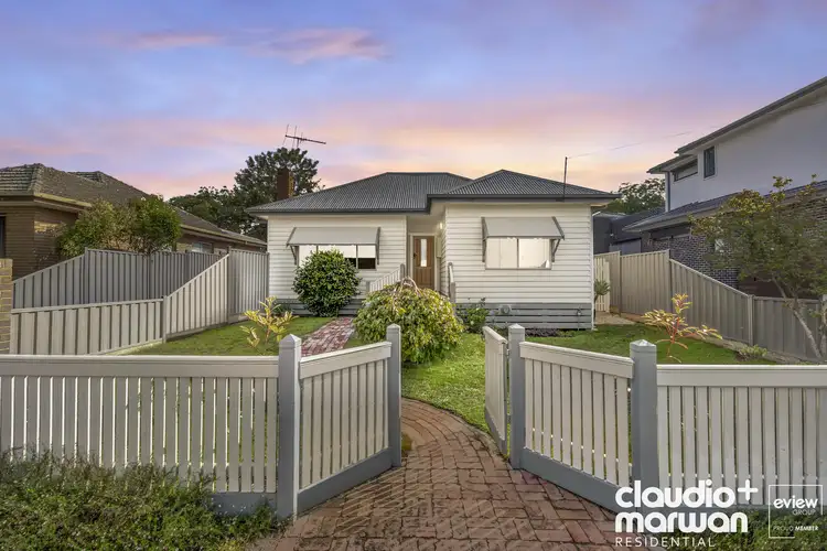1/110 Winifred Street, Oak Park VIC 3046