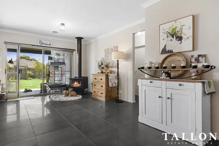 Fifth view of Homely house listing, 8 Lachlan Court, Hastings VIC 3915
