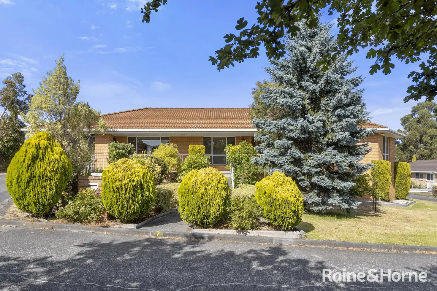 Main view of Homely villa listing, 7 Fairway Drive, Kingston TAS 7050