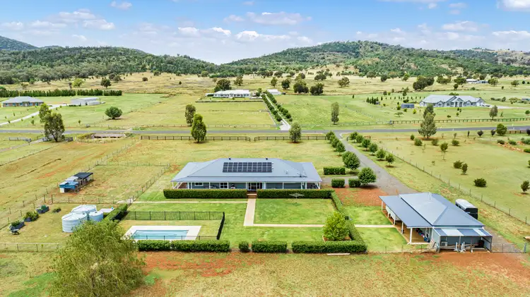 Second view of Homely house listing, 6 Horseshoe Place, Tamworth NSW 2340