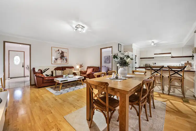 Fourth view of Homely house listing, 5 Mikkell Court, Pakenham VIC 3810