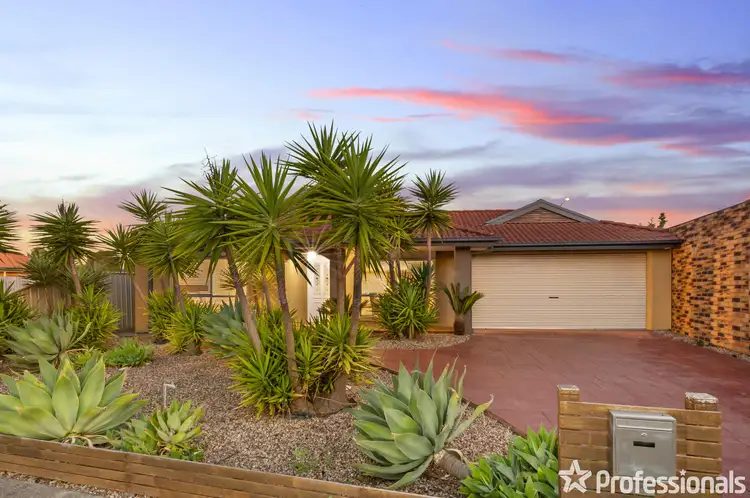 5 Marin Court, Taylors Hill VIC 3037