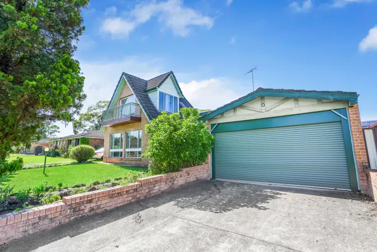32 Shadlow Crescent, St Clair NSW 2759