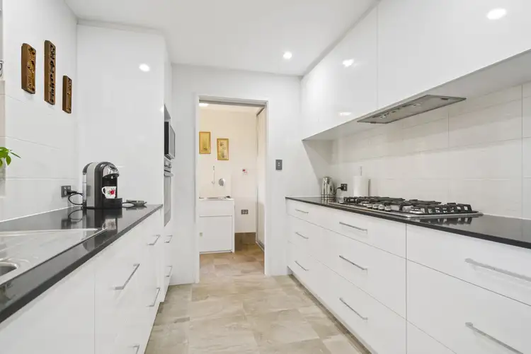 8A Fluellen Way, Hamilton Hill WA 6163