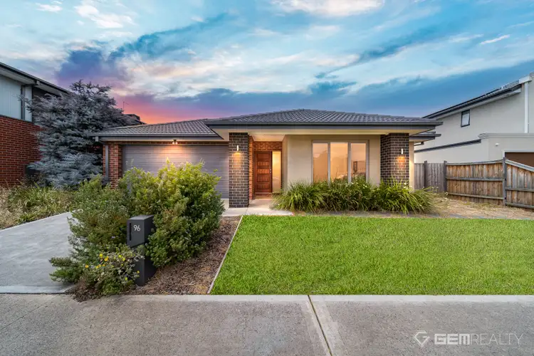 96 Bensonhurst Parade, Point Cook VIC 3030